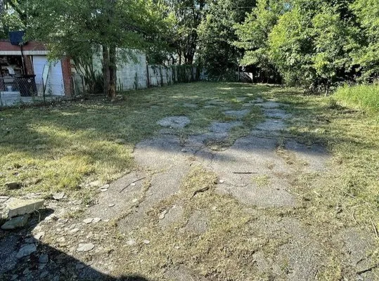 Twest Landscaping Service Logo