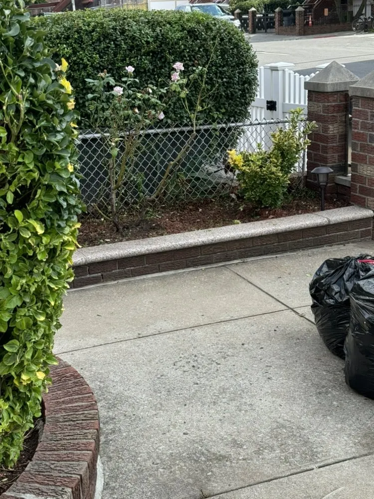 Affordable yard maintenance with custom design across Brooklyn, NY - Twin Blades