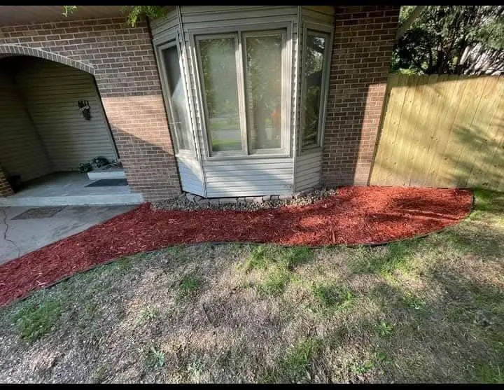 Trusted yard maintenance with custom design in South Saint Paul, MN by Twin Cities Sod