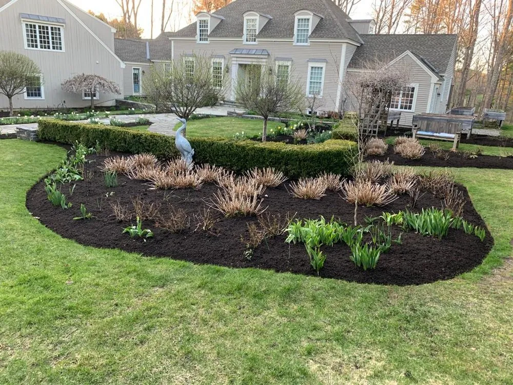 Top-rated landscaping services in Dover, NH - Twin Gates Landscaping