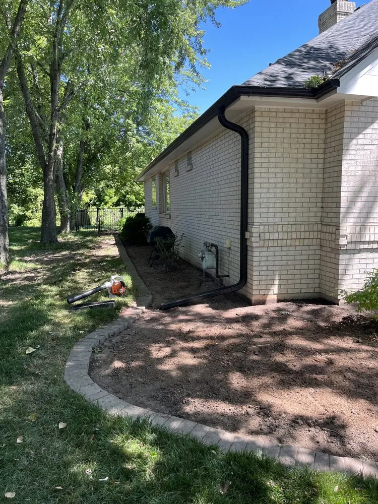 Trusted landscape installation for residential properties in Grant Park, IL by Twin Oaks Construction