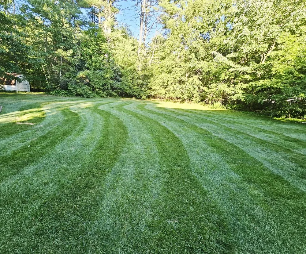 Professional lawn mowing service in Queensbury, NY - Twin Peak Lawn Care