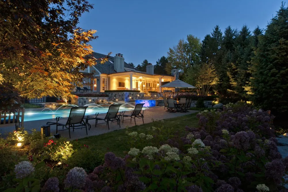 Local landscaping services experts serving Troy, MI - Twin Pines Landscaping