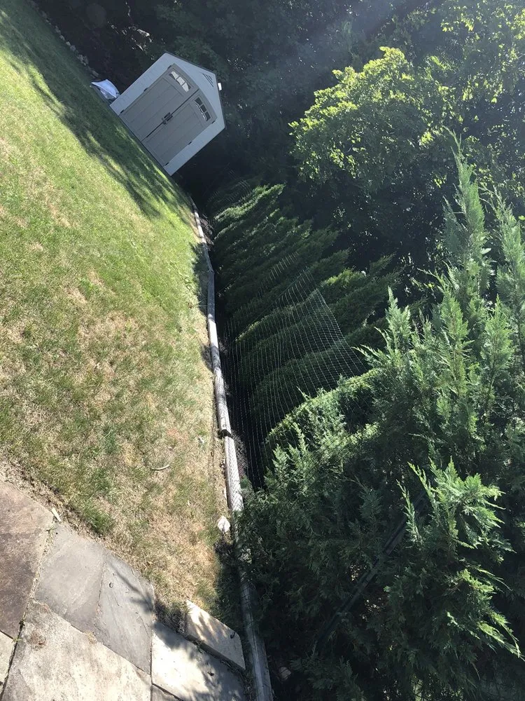 Custom outdoor landscaping in Franklin Lakes, NJ by Twinbrook Farms