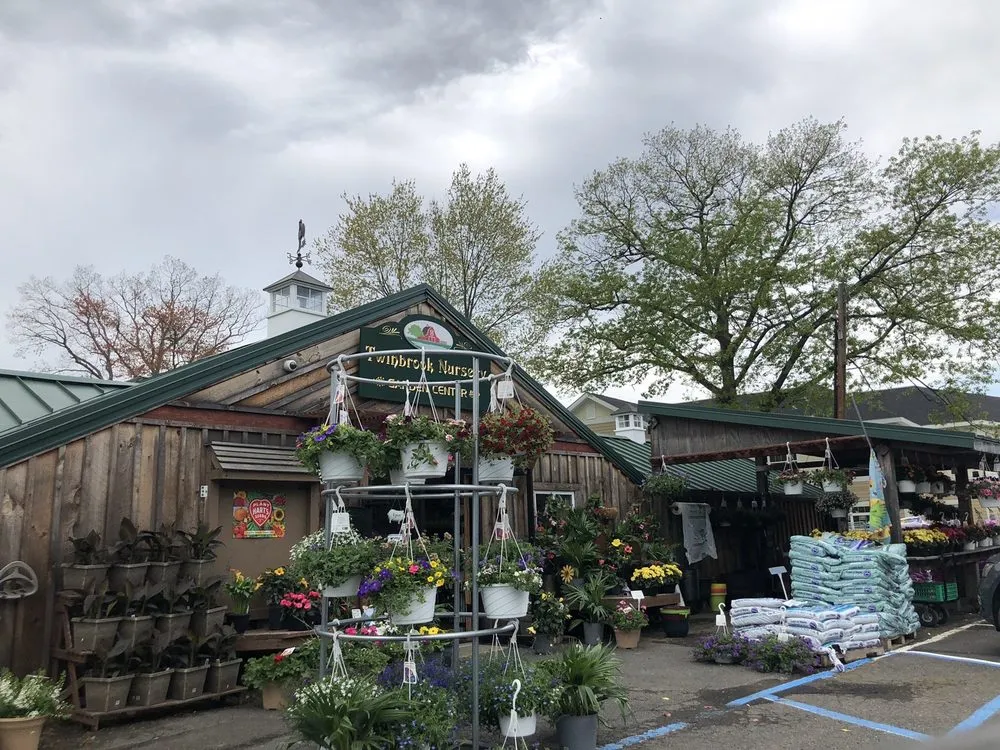 Expert landscape installation for homes across Franklin Lakes, NJ - Twinbrook Farms