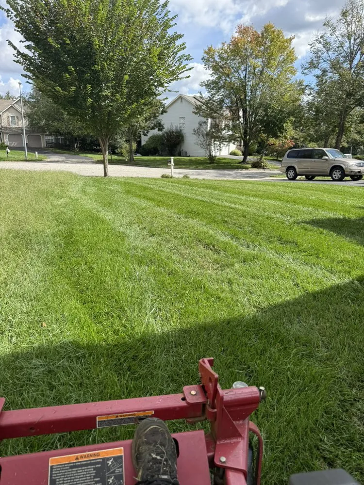 Top-rated lawn mowing service for residential properties across Elkridge, MD - Twins landscaping