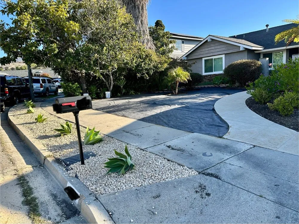 Local lawn care service experts serving Santa Barbara, CA - Twins Landscaping