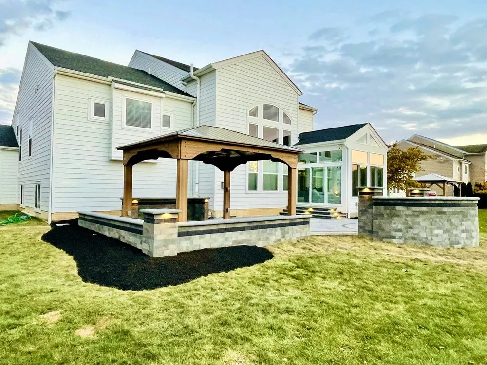 Affordable yard maintenance in Columbus, OH - TWINSCAPES