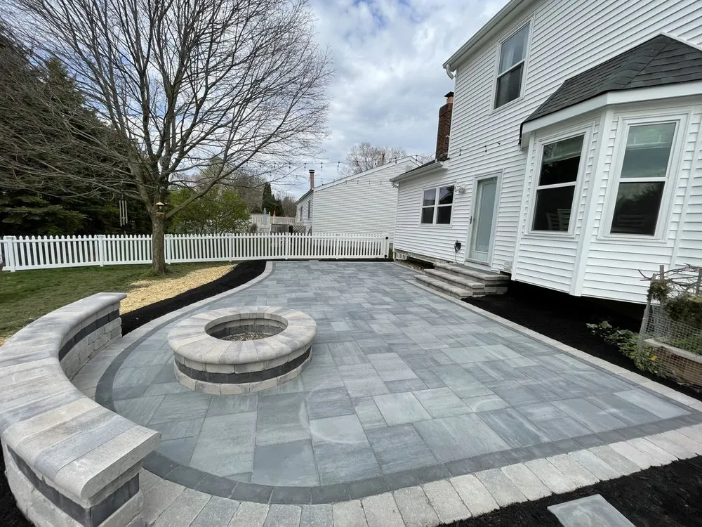 Custom landscape installation in Columbus, OH - TWINSCAPES