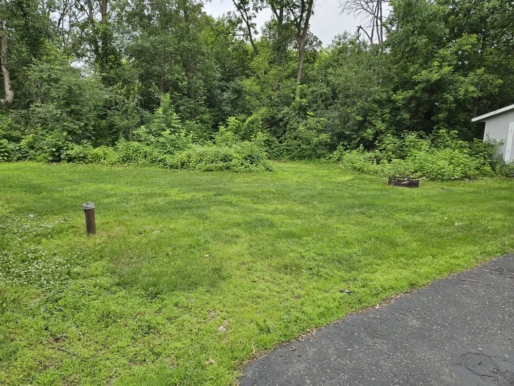 Local garden landscaping in St. Cloud, MN - Twisted Heaven Lawn Care