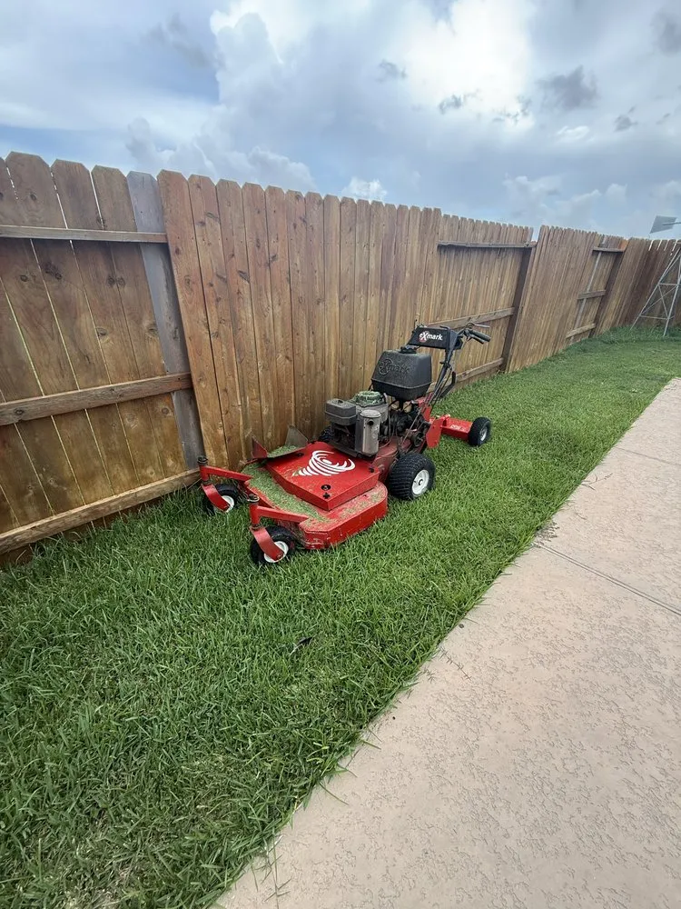 Affordable lawn care service in Friendswood, TX by Twisted Landscaping