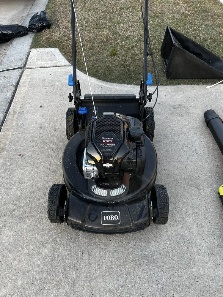 Expert residential landscaping experts serving Friendswood, TX - Twisted Landscaping