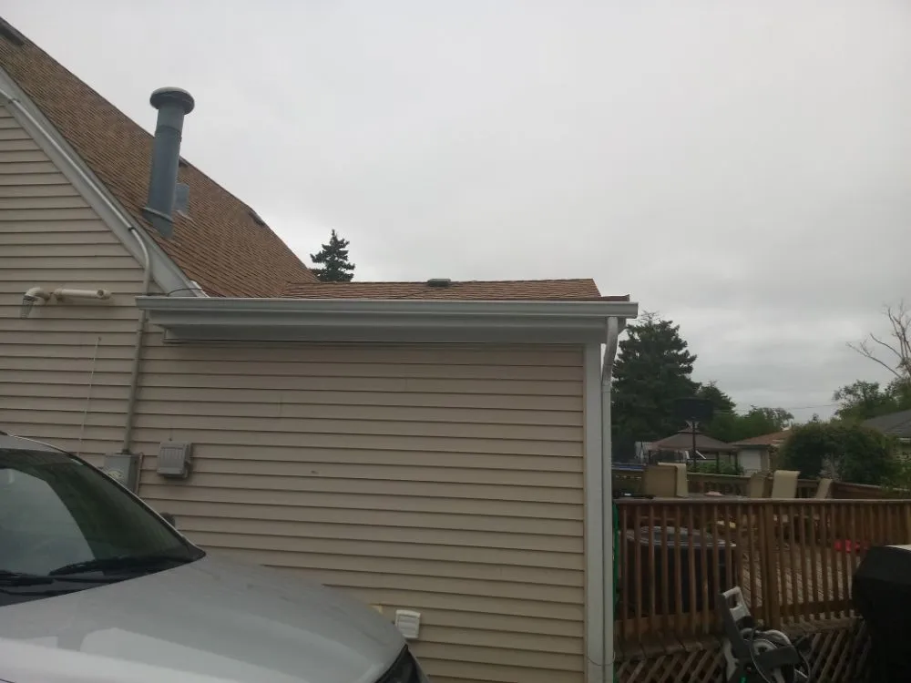 Top-rated outdoor landscaping in Melrose Park, IL - Twisted Method Gutter Cleaning