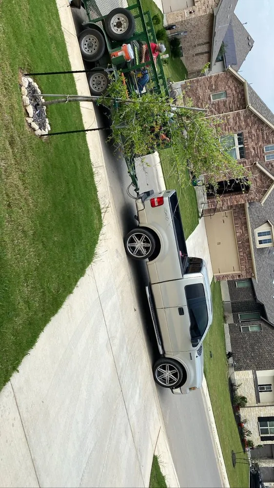 Local lawn care service in San Antonio, TX - Twisted oak lawn Care