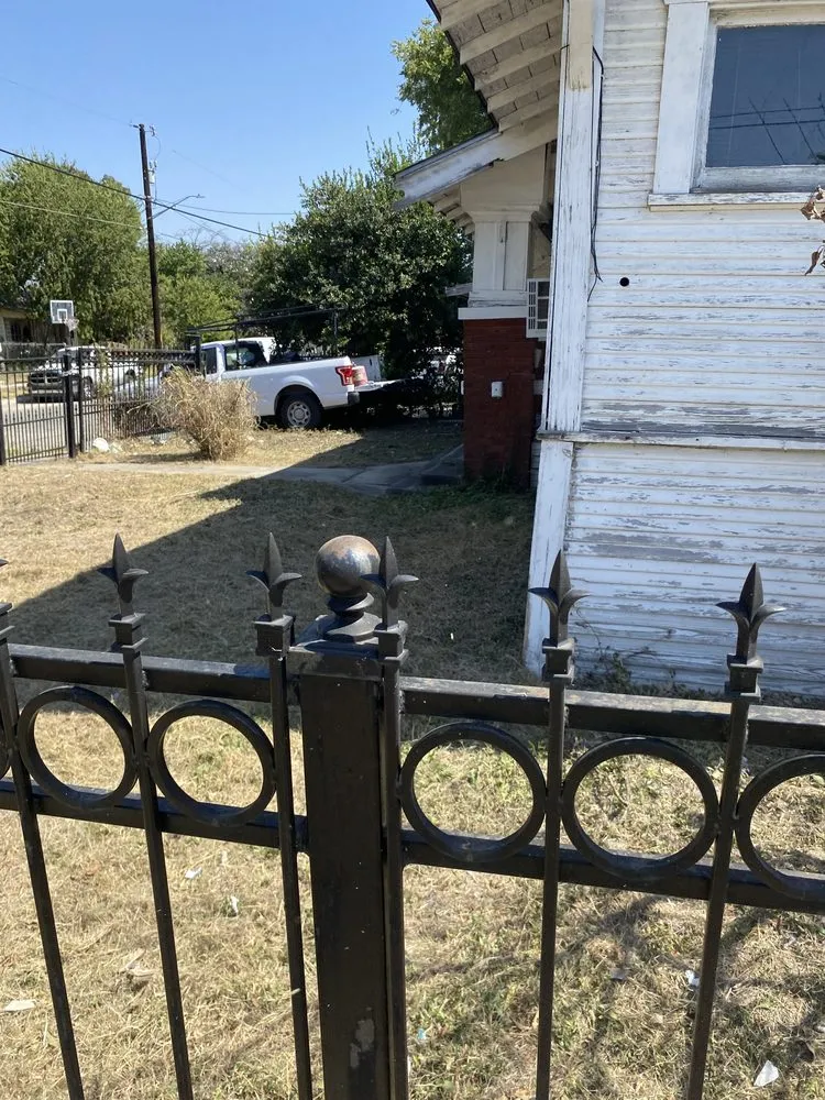 Local outdoor landscaping for residential properties across San Antonio, TX - Twisted oak lawn Care