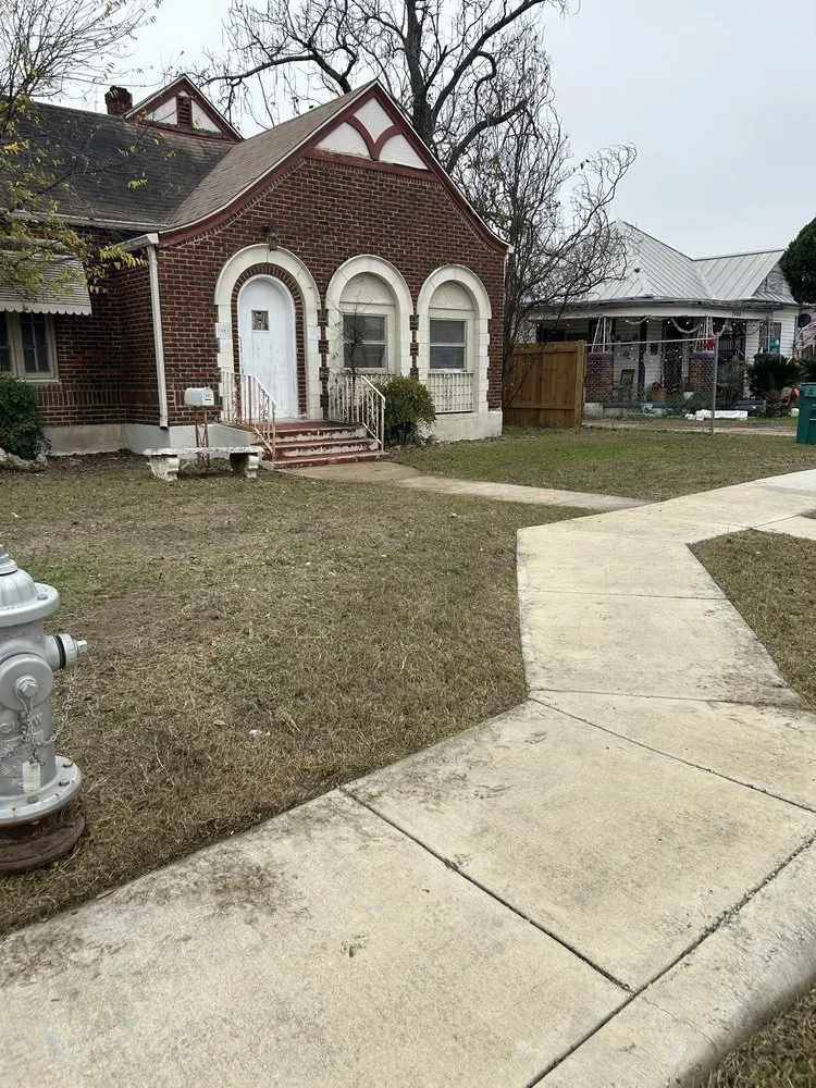 Custom landscape installation experts serving San Antonio, TX - Twisted oak lawn Care