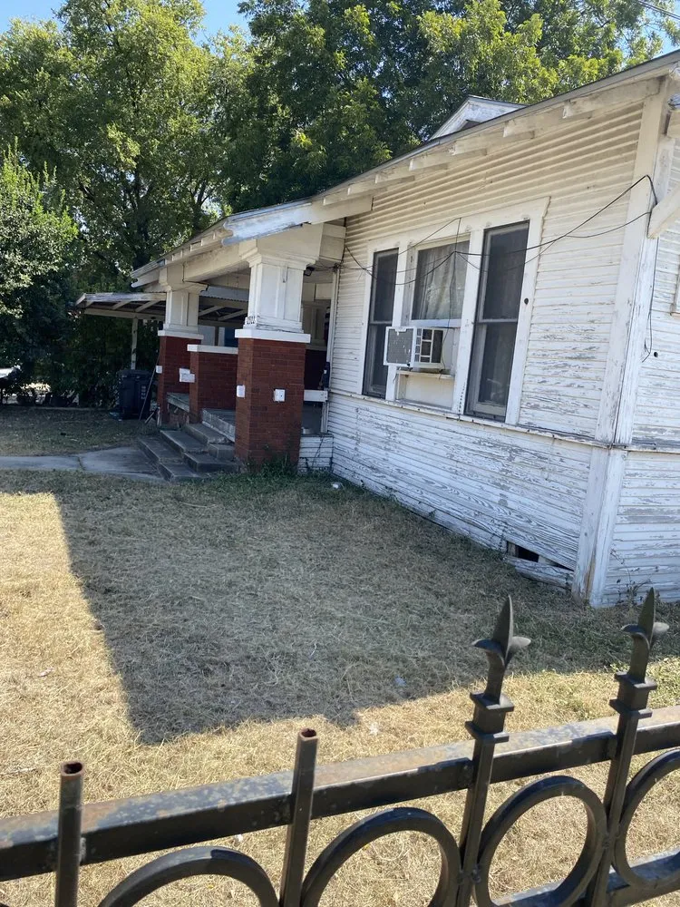 Trusted outdoor landscaping in San Antonio, TX by Twisted oak lawn Care