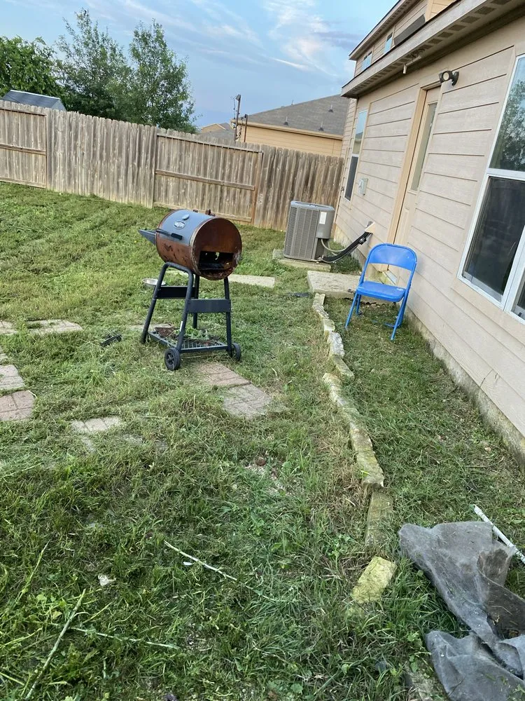 Affordable yard maintenance experts serving San Antonio, TX - Twisted oak lawn Care