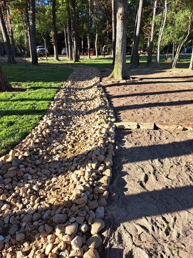 Trusted landscaping services for beautiful yards in Shenandoah, TX by Two brothers landscaping