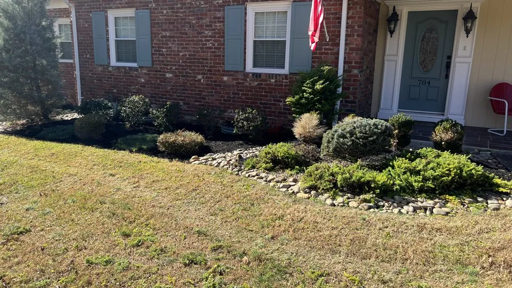 Expert garden landscaping in La Follette, TN by Two Brothers Lawn Care & Landscape