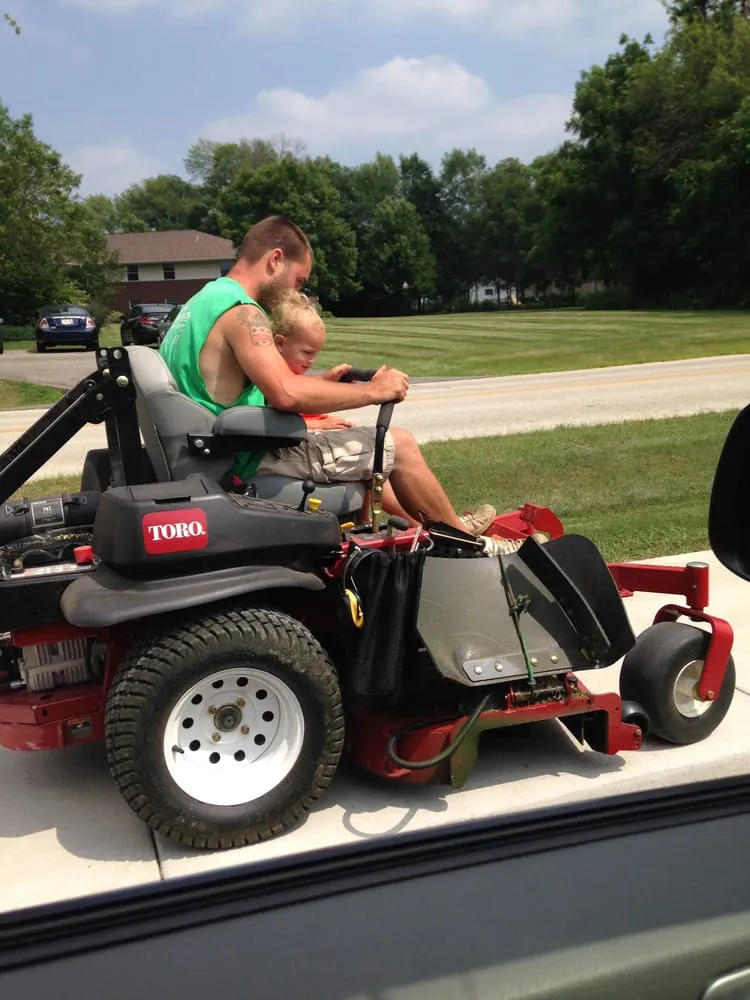 Expert yard maintenance experts serving Milwaukee, WI - Two Brothers Lawn Care inc