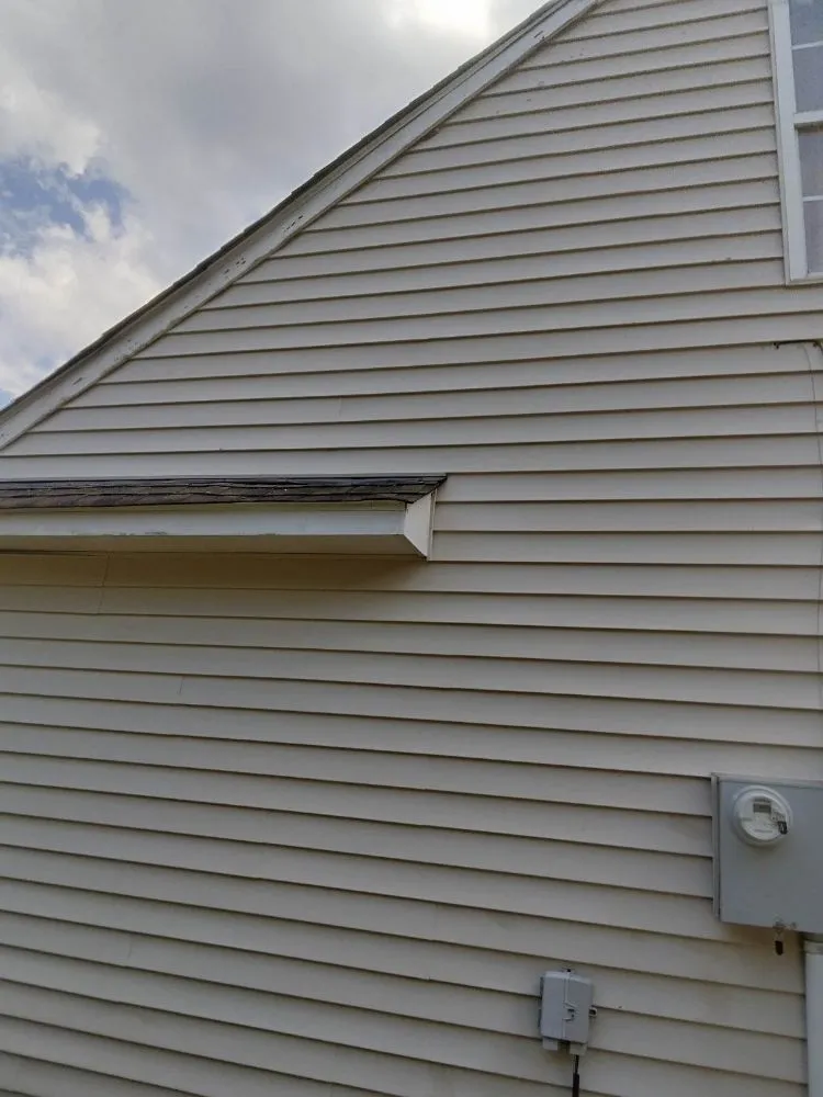 Expert garden landscaping in Portsmouth, VA by Two brothers painting and Pressure Washing