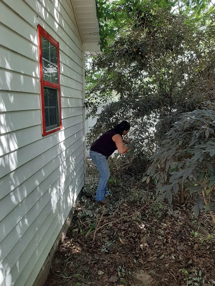 Trusted landscaping services experts serving Statesboro, GA - Two crazy Landscaping