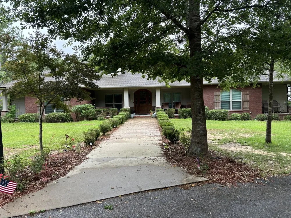 Local garden landscaping experts serving Pensacola, FL - Two Diamonds Property Management