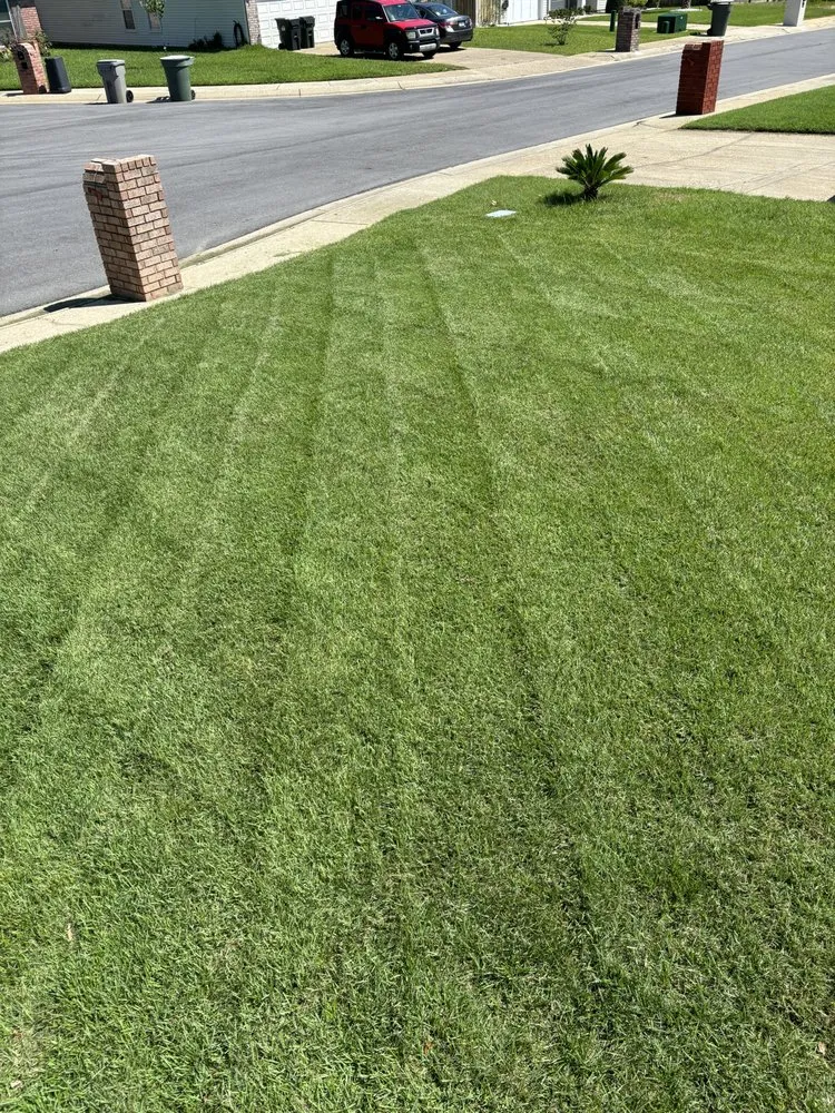 Trusted outdoor landscaping in Pensacola, FL by Two Diamonds Property Management