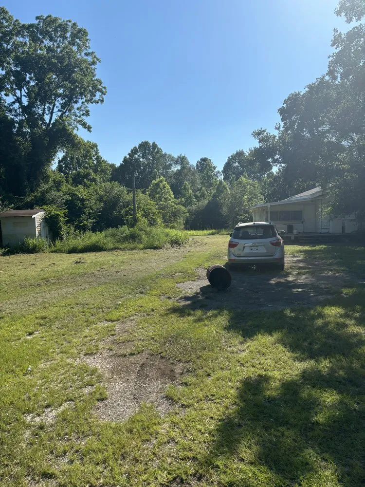 Professional outdoor landscaping near you in Pensacola, FL by Two Diamonds Property Management