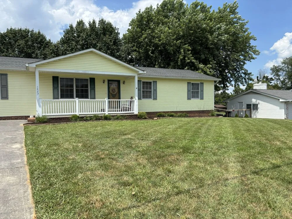 Trusted residential landscaping in Mount Carmel, TN - Two Landscapers