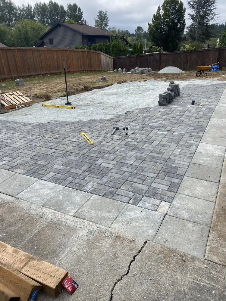 Professional yard maintenance experts serving Snohomish, WA - Two monkeys