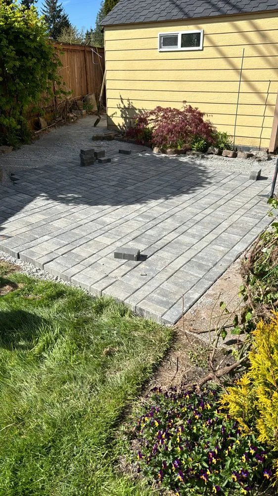 Professional lawn mowing service for year-round maintenance in Snohomish, WA by Two monkeys