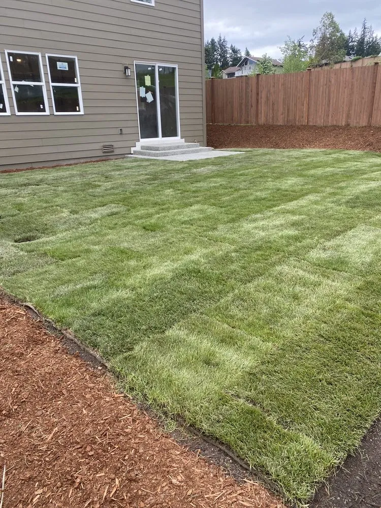 Local garden landscaping for beautiful yards in Snohomish, WA by Two monkeys