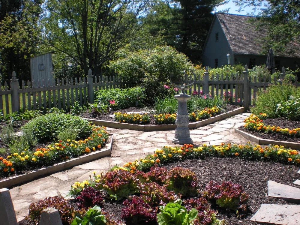 Top-rated lawn care service in Royal Oak, MI by Two Women and a Hoe