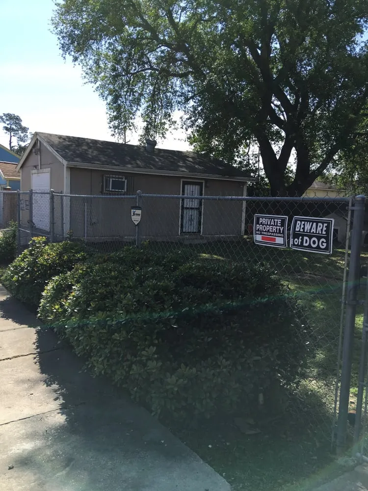 Affordable residential landscaping in New Orleans, LA by Two3's Lawn Service