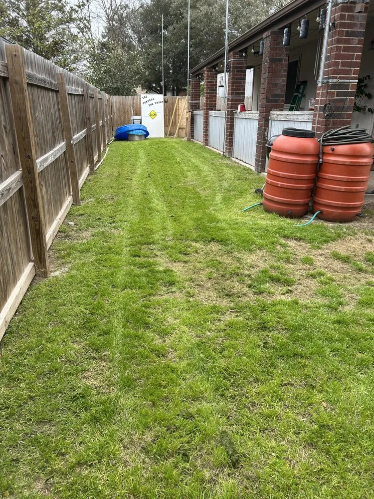 Affordable lawn mowing service experts serving Kyle, TX - TW’s Lawn Care