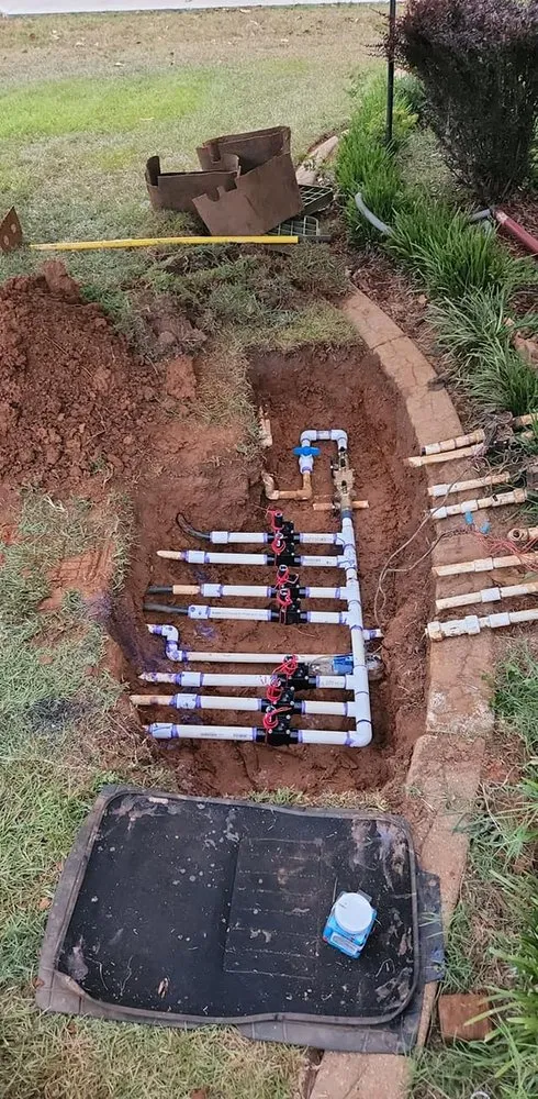 Affordable landscaping services for year-round maintenance in Gladewater, TX by TX Mile Services