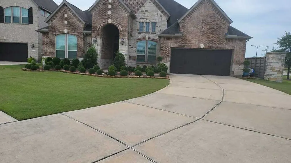 Professional landscape installation in Houston, TX - TXL