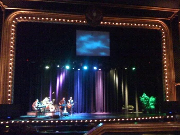 Custom garden landscaping for homes in San Bernardino, CA by T&Y Hardscape