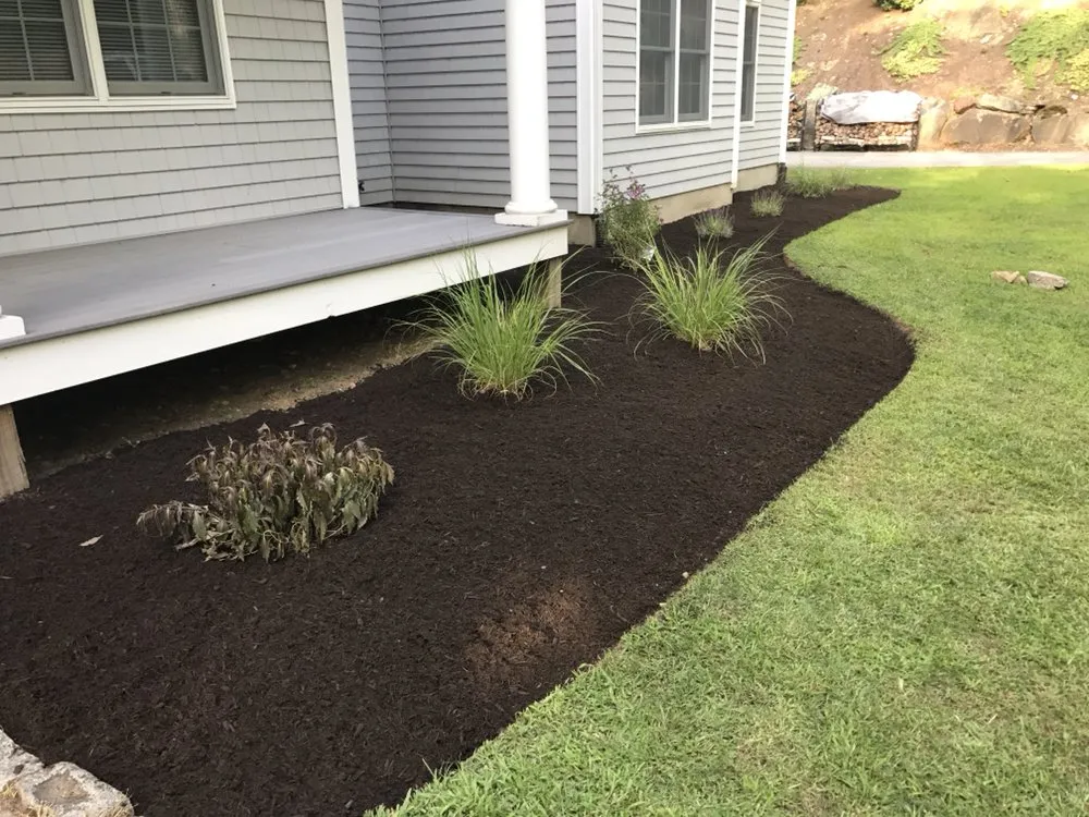 Top-rated yard cleanup service in Uxbridge, MA by Ty Mello Landscaping