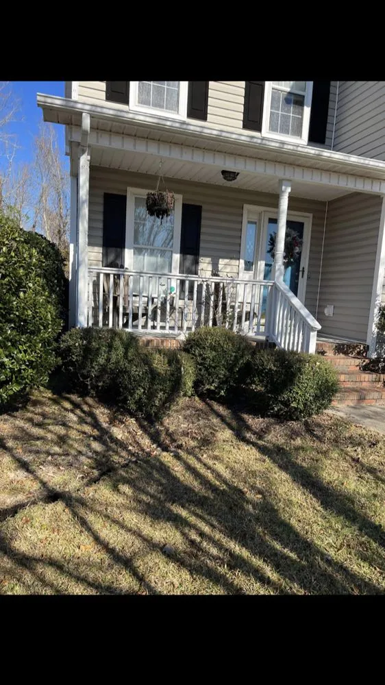 Custom garden landscaping in Richlands, NC by Tyde Tough