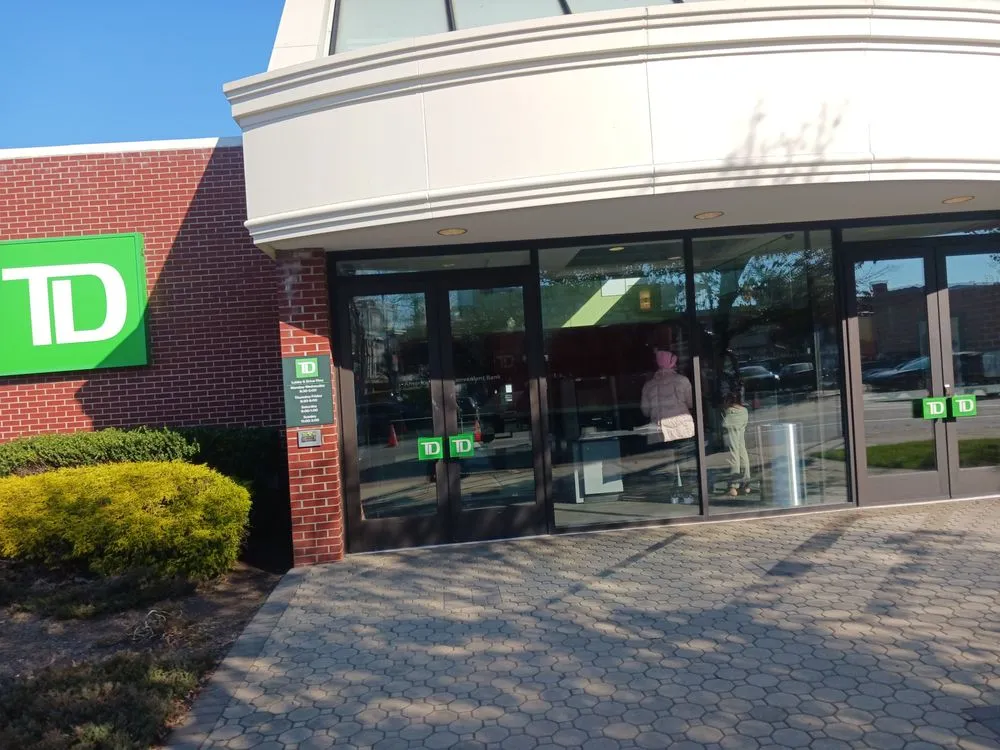 Expert residential landscaping for beautiful yards in Garfield, NJ by Tyken