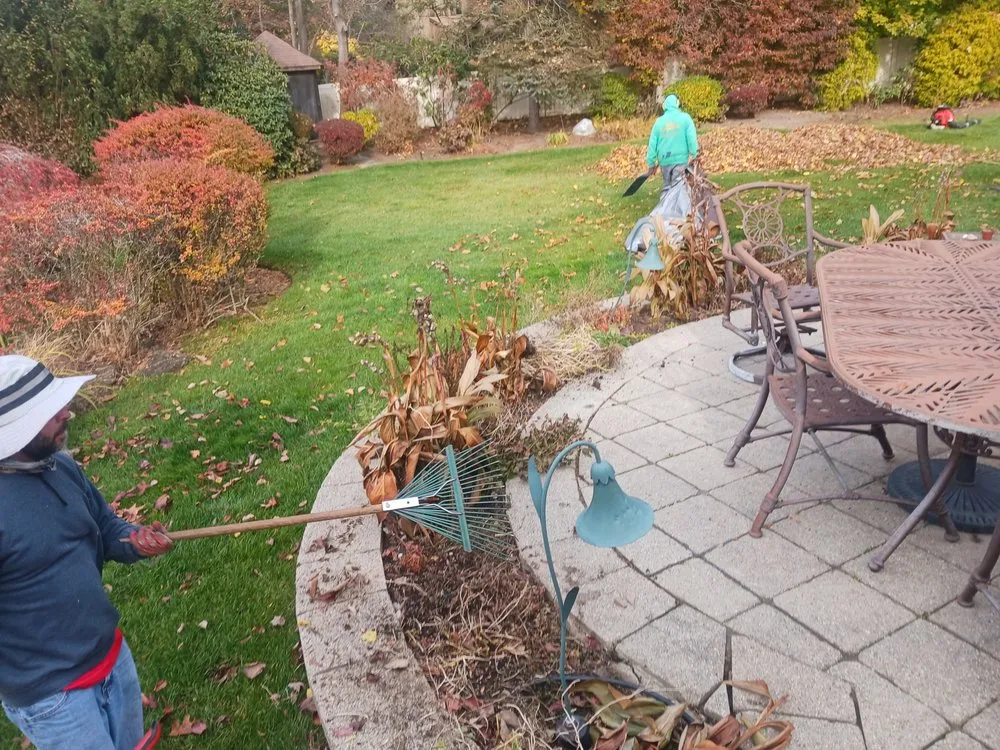 Local landscape design in Garfield, NJ by Tyken