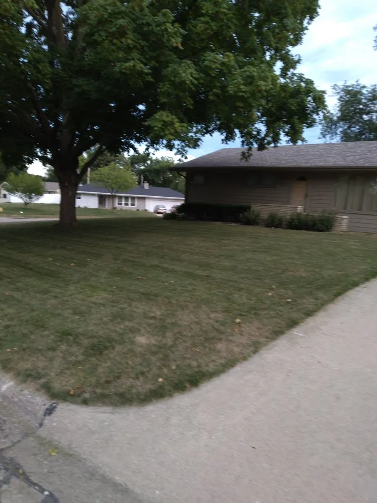 Professional landscaping services experts serving Sioux City, IA - Tyland Lawn Care
