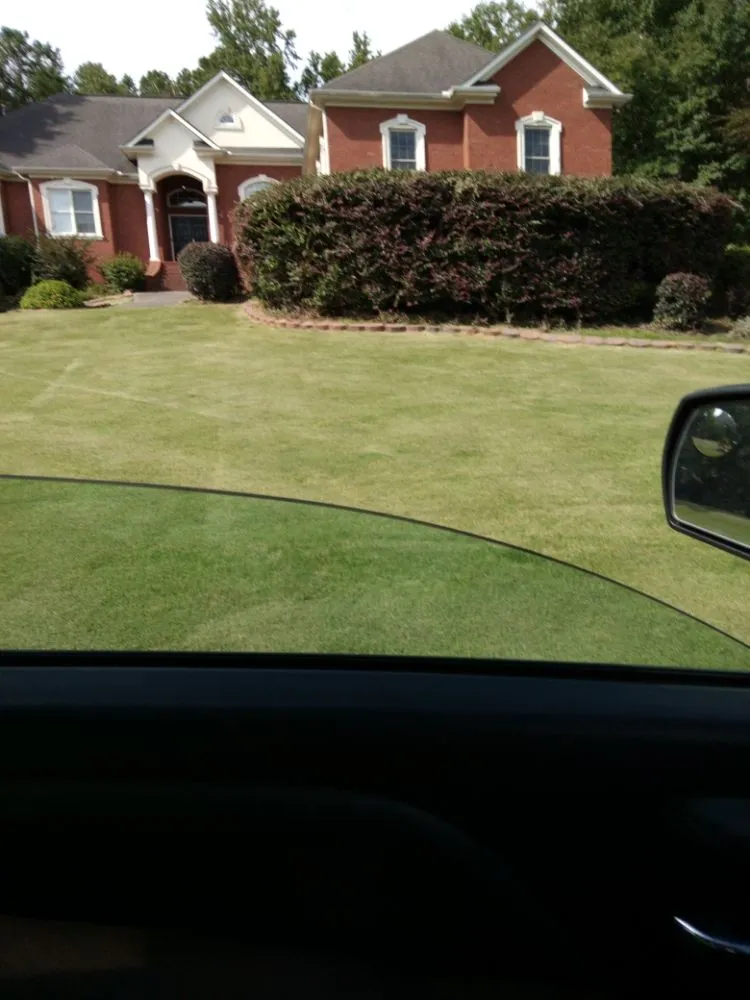 Trusted landscape installation experts serving Newnan, GA - Tyler & Taylor landscaping