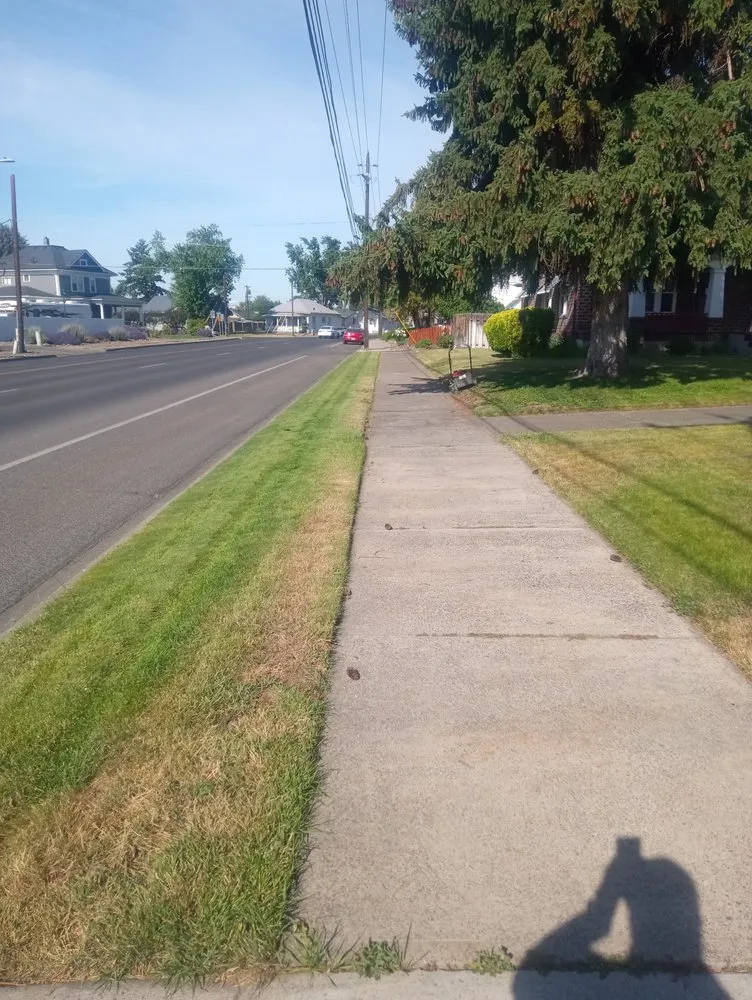 Custom landscape installation in Yakima, WA by Tylor Croy's Lawns
