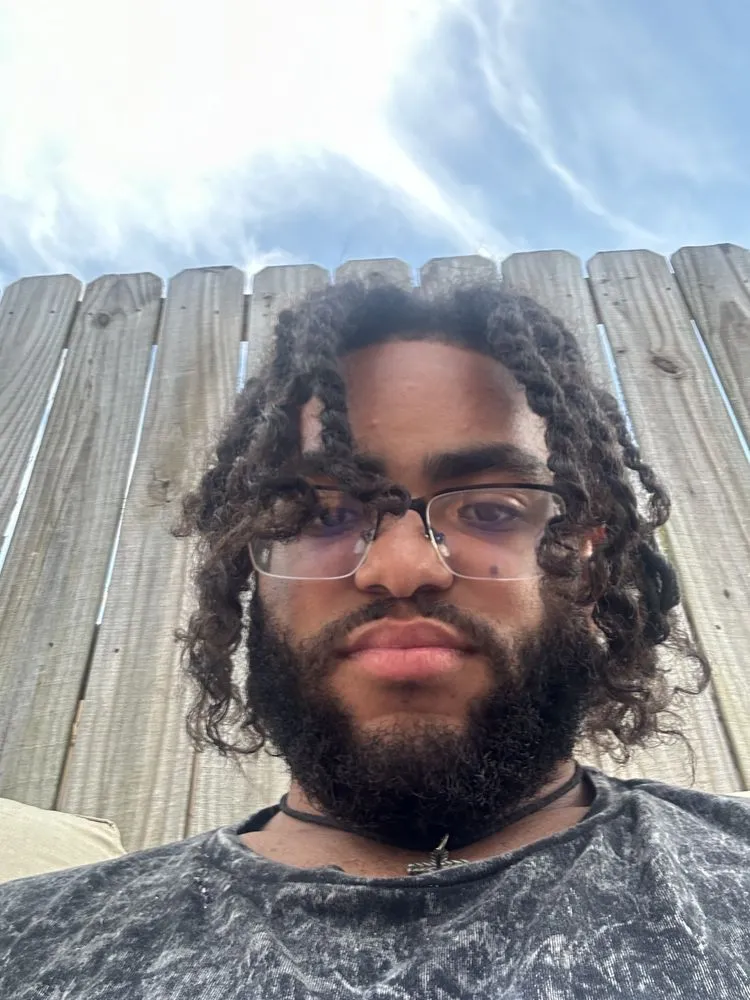 Expert lawn mowing service in Anniston, AL by Tyrese F