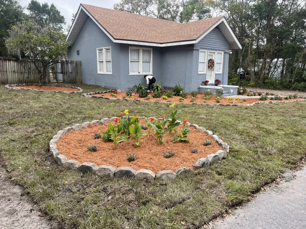 Reliable lawn mowing service in Orlando, FL - U-BIQ