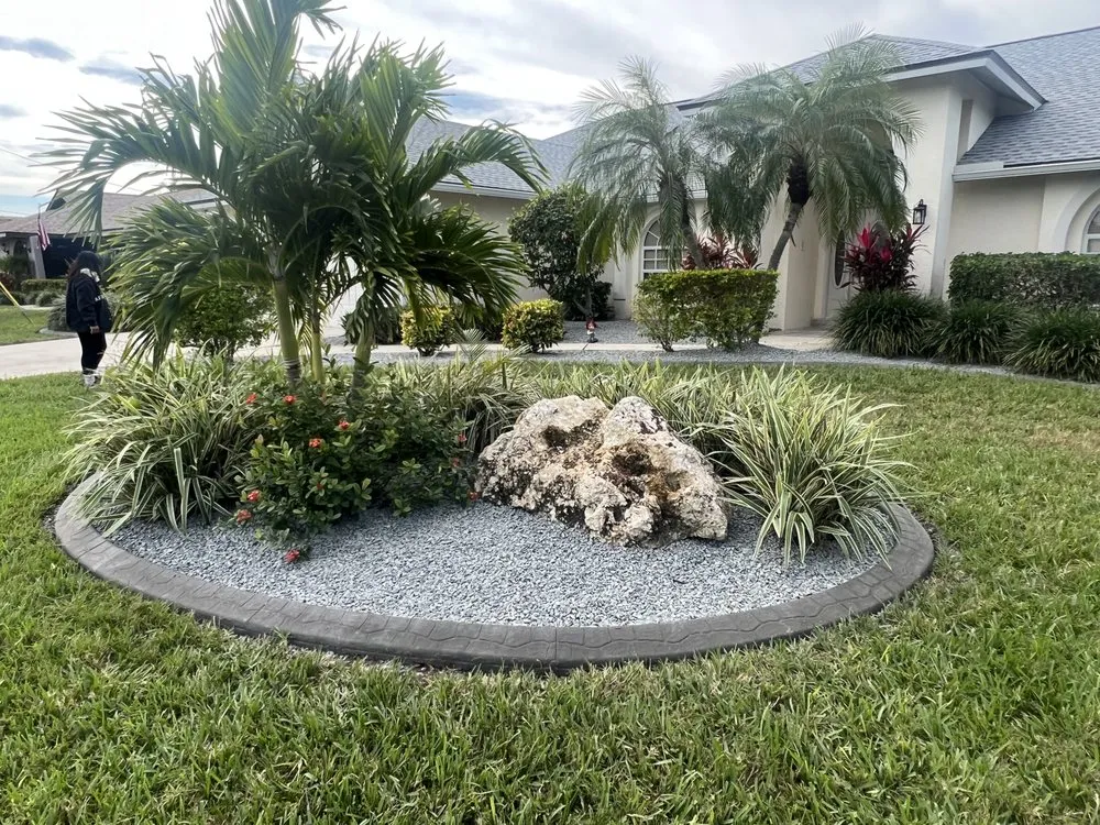 Reliable lawn mowing service for year-round maintenance across Orlando, FL - U-BIQ